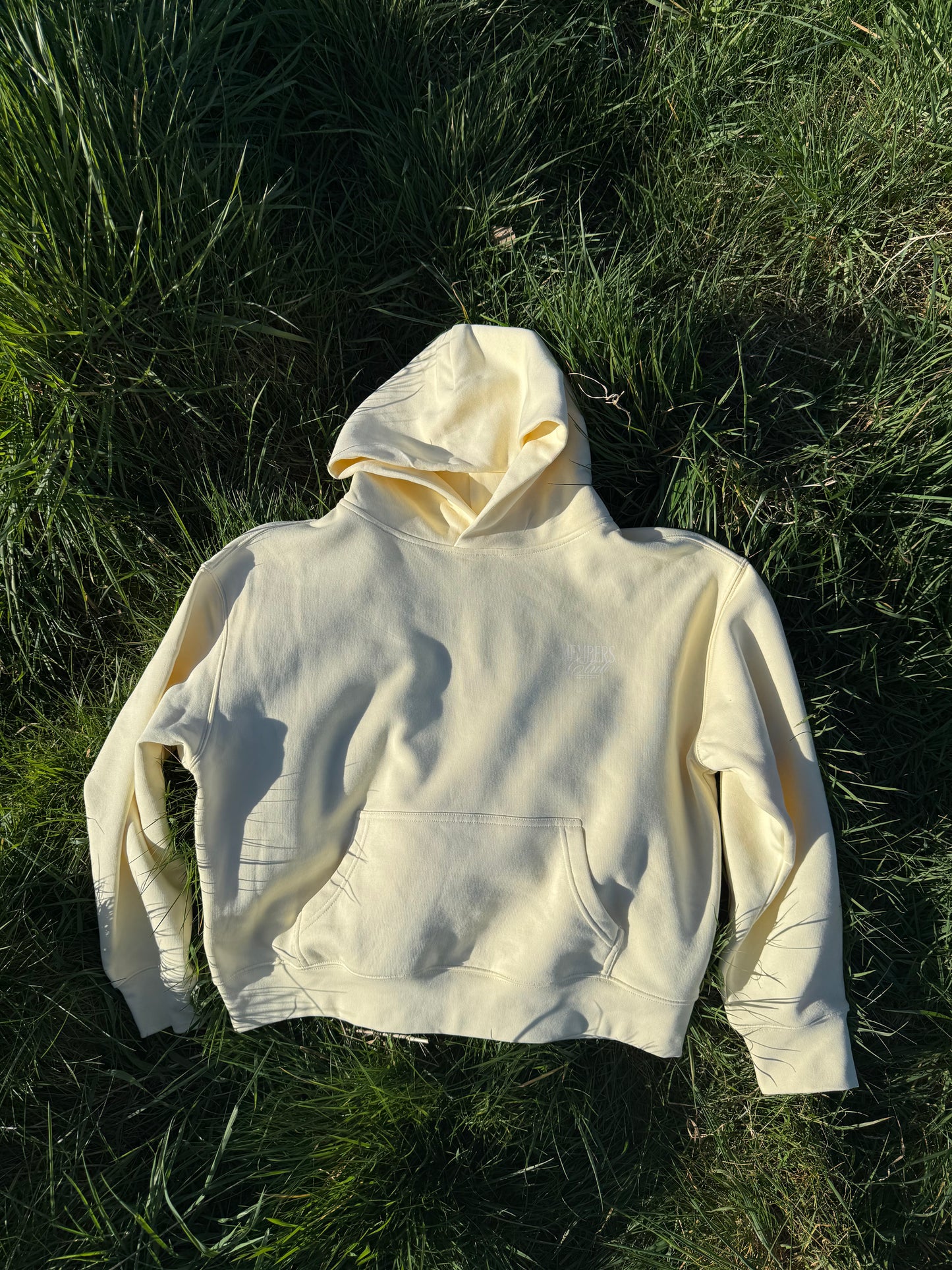 MEMBERS CLUB BUTTER HOODIE